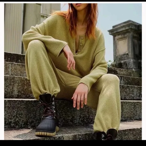 Free People Beach Hailee Sweater Wide Leg Pants in Dried Moss size Small - Picture 2 of 12